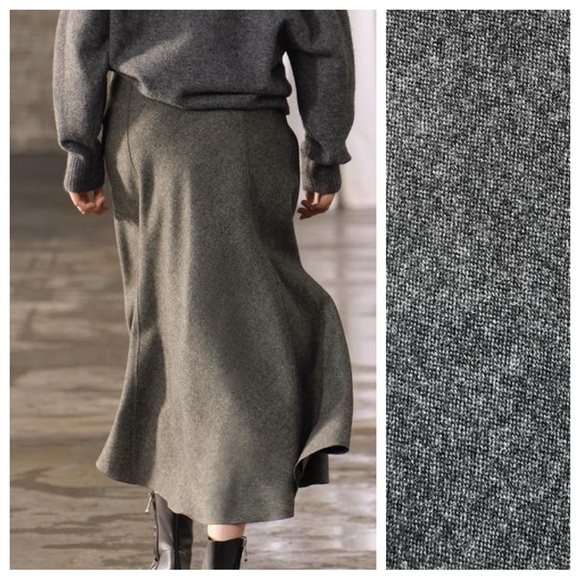 NWT. Zara ZW Collection Grey with Mélange Effect Flared Midi Skirt. Size M. - Picture 2 of 14
